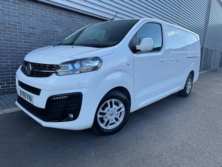 VAUXHALL VIVARO 2019