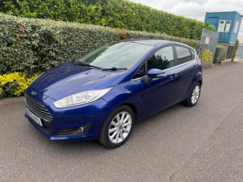 FORD FIESTA 1.0 T EcoBoost Titanium